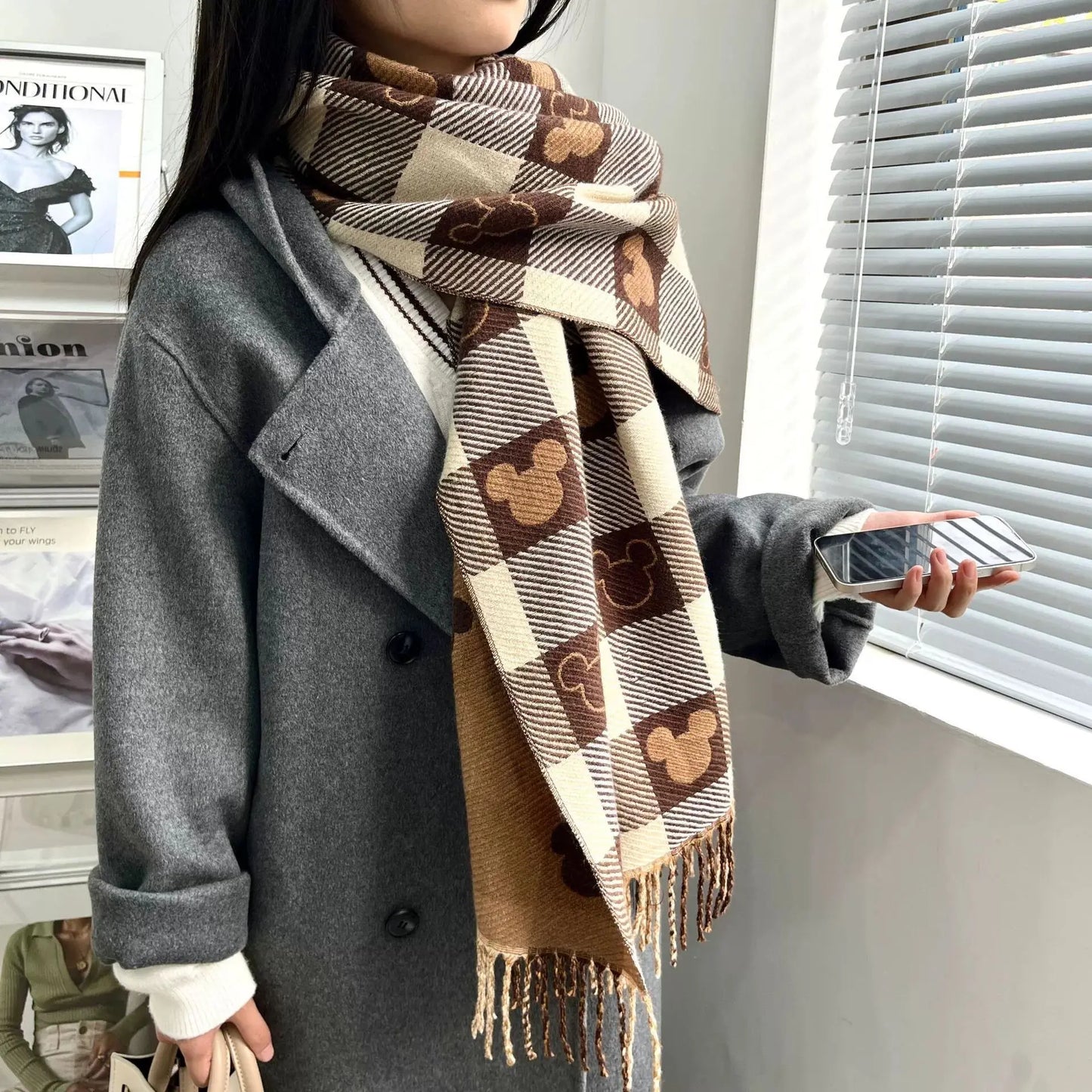 Disney Mickey Mouse Scarf Cartoon Cashmere Thickened Scarf Fashion Girls Winter Warm Shawl New Couple Soft Scarf Christmas Gift