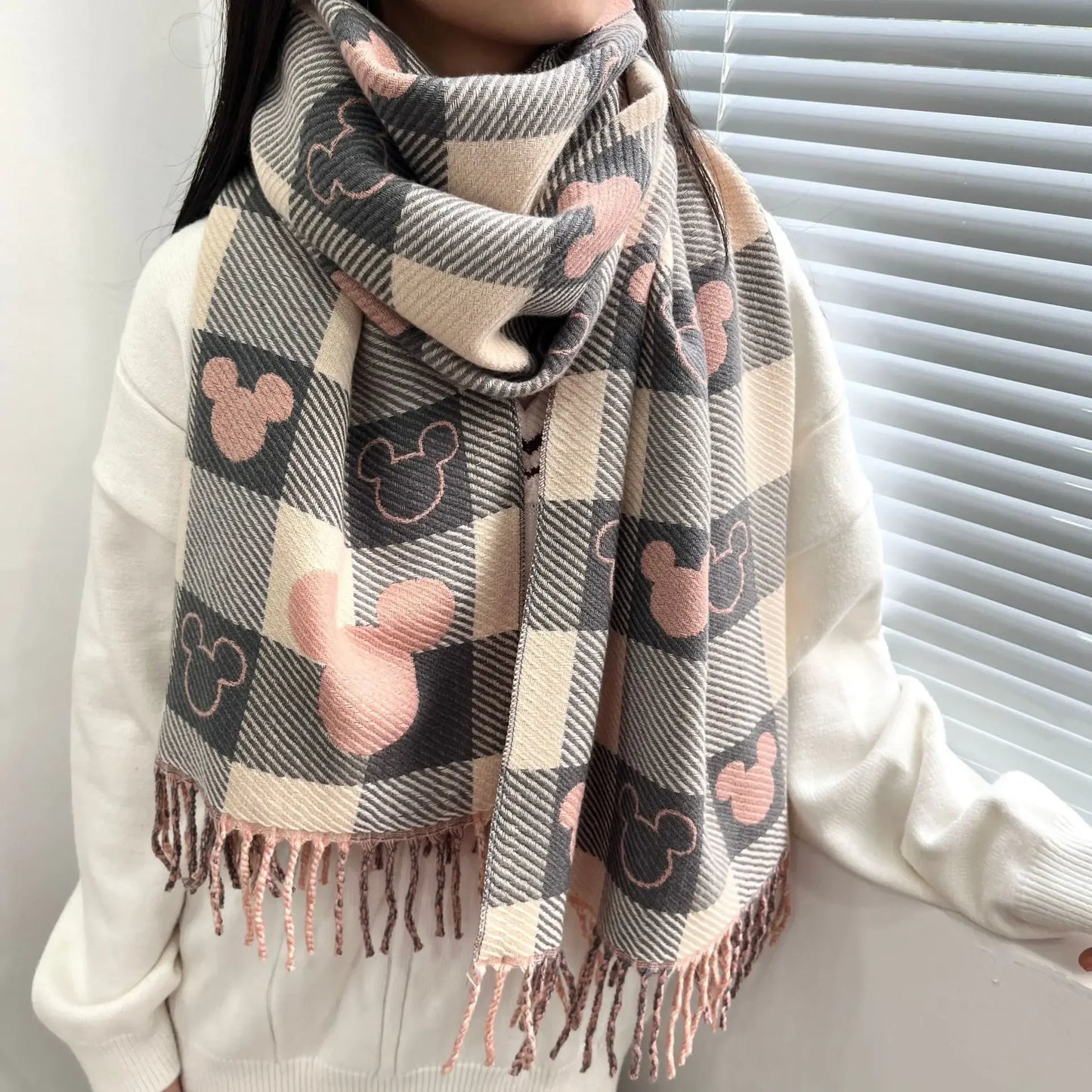 Disney Mickey Mouse Scarf Cartoon Cashmere Thickened Scarf Fashion Girls Winter Warm Shawl New Couple Soft Scarf Christmas Gift