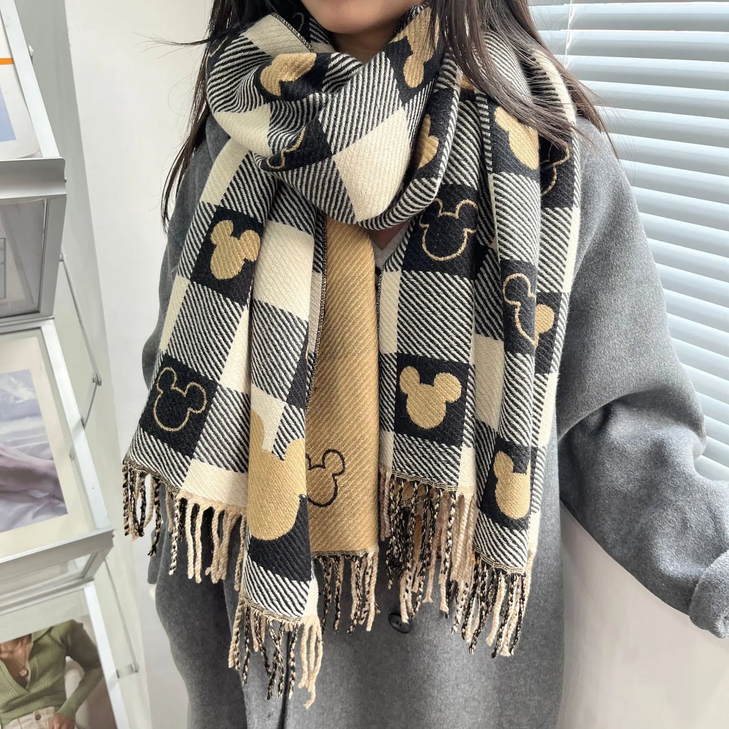 Disney Mickey Mouse Scarf Cartoon Cashmere Thickened Scarf Fashion Girls Winter Warm Shawl New Couple Soft Scarf Christmas Gift